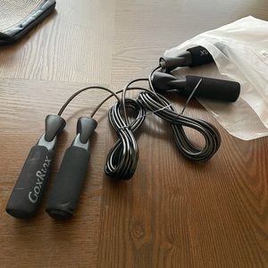 Set of 2 jump ropes